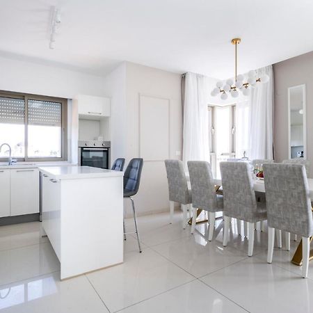 Luxury Three-Bedroom/Terrace Over Old City View Gerusalemme Esterno foto
