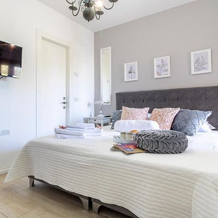 Luxury Three-Bedroom/Terrace Over Old City View Gerusalemme Esterno foto