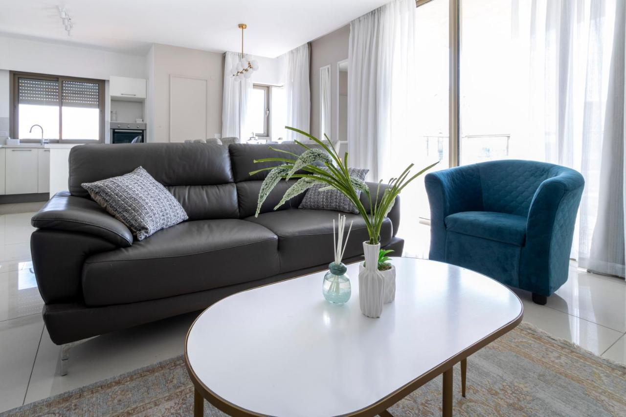 Luxury Three-Bedroom/Terrace Over Old City View Gerusalemme Esterno foto