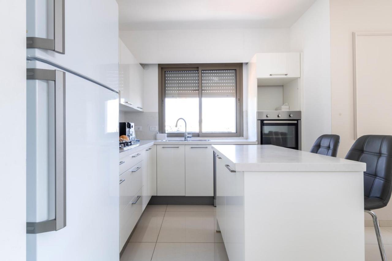 Luxury Three-Bedroom/Terrace Over Old City View Gerusalemme Esterno foto
