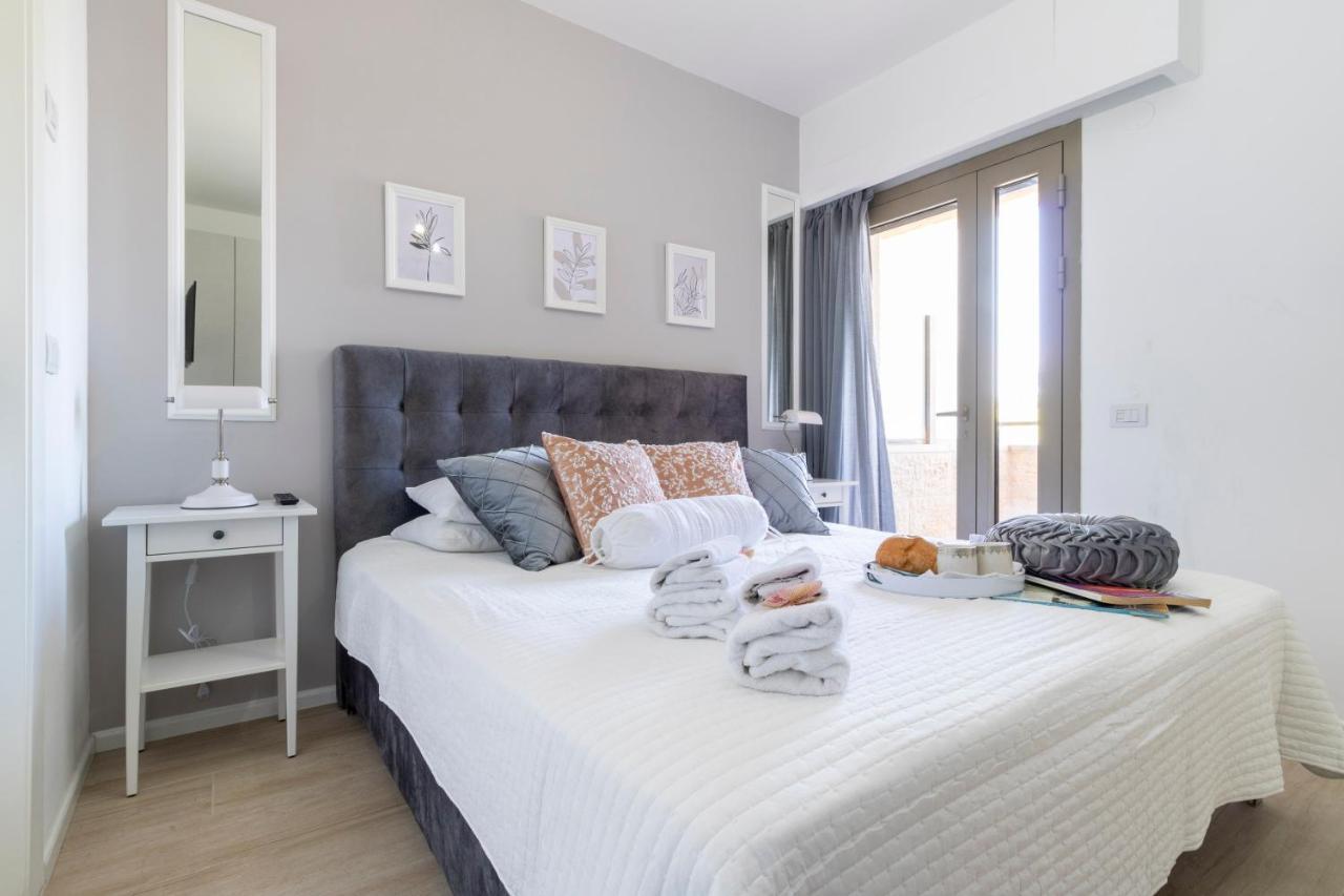 Luxury Three-Bedroom/Terrace Over Old City View Gerusalemme Esterno foto