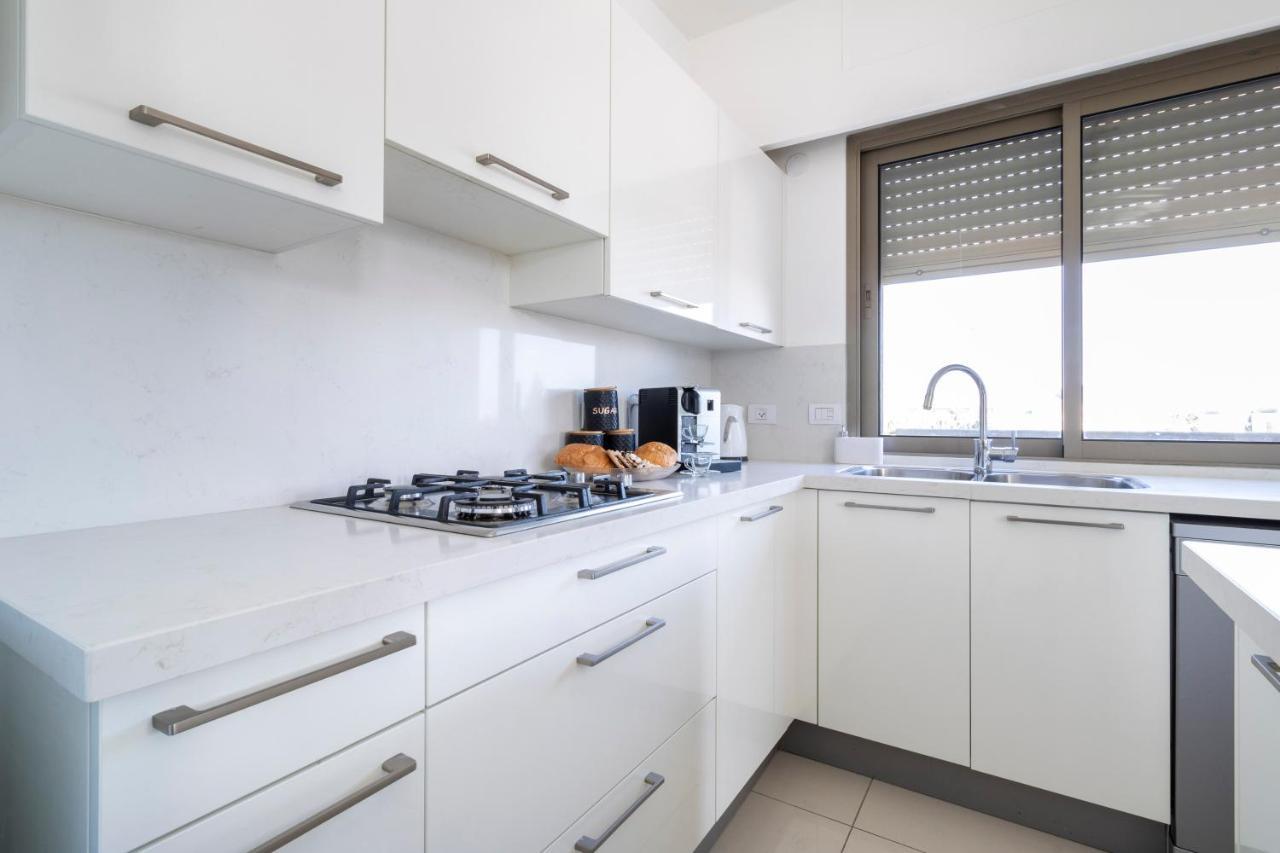 Luxury Three-Bedroom/Terrace Over Old City View Gerusalemme Esterno foto