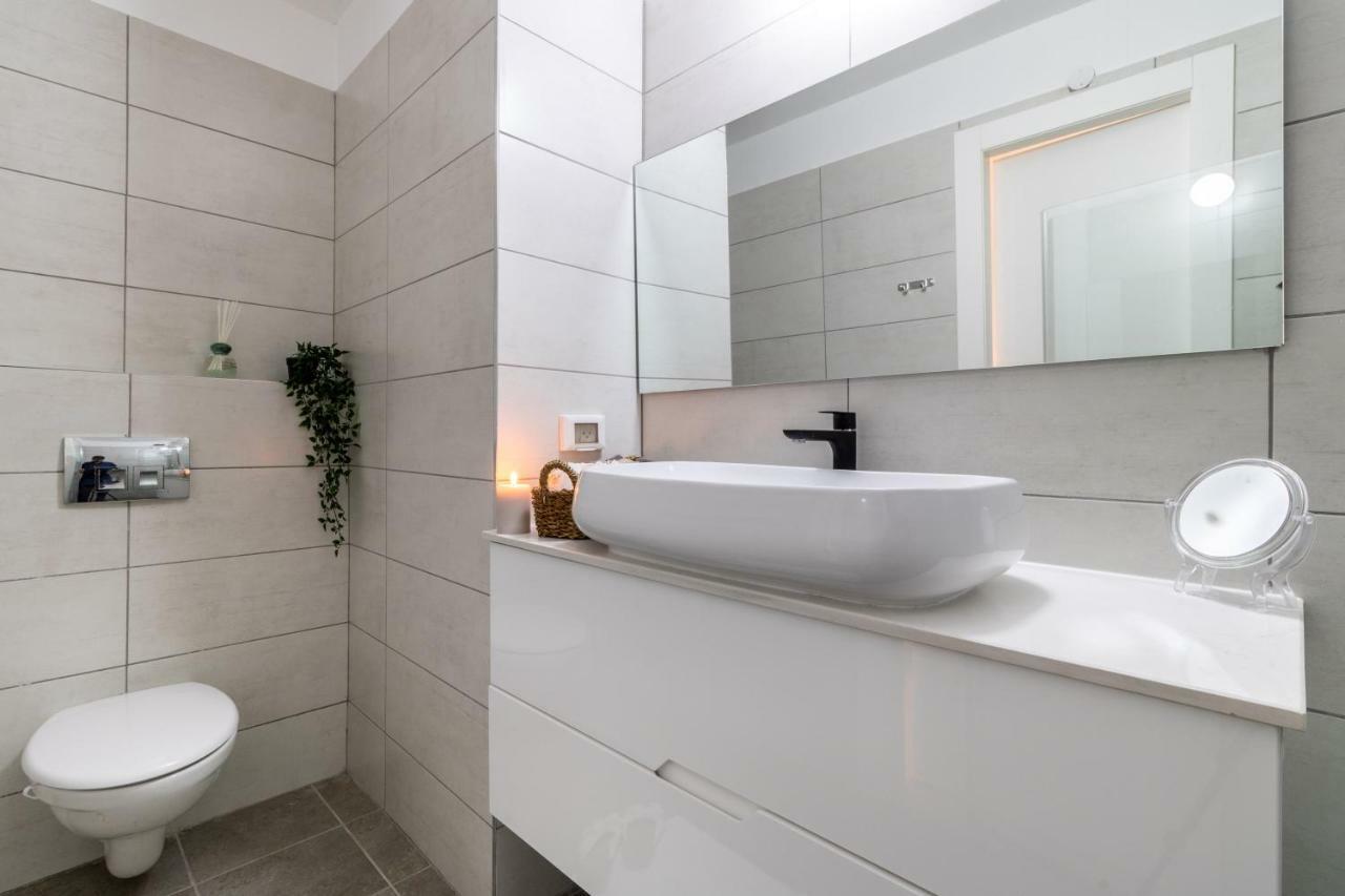 Luxury Three-Bedroom/Terrace Over Old City View Gerusalemme Esterno foto